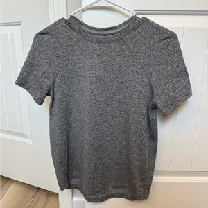 lululemon athletica Gray Short Sleeve Tee